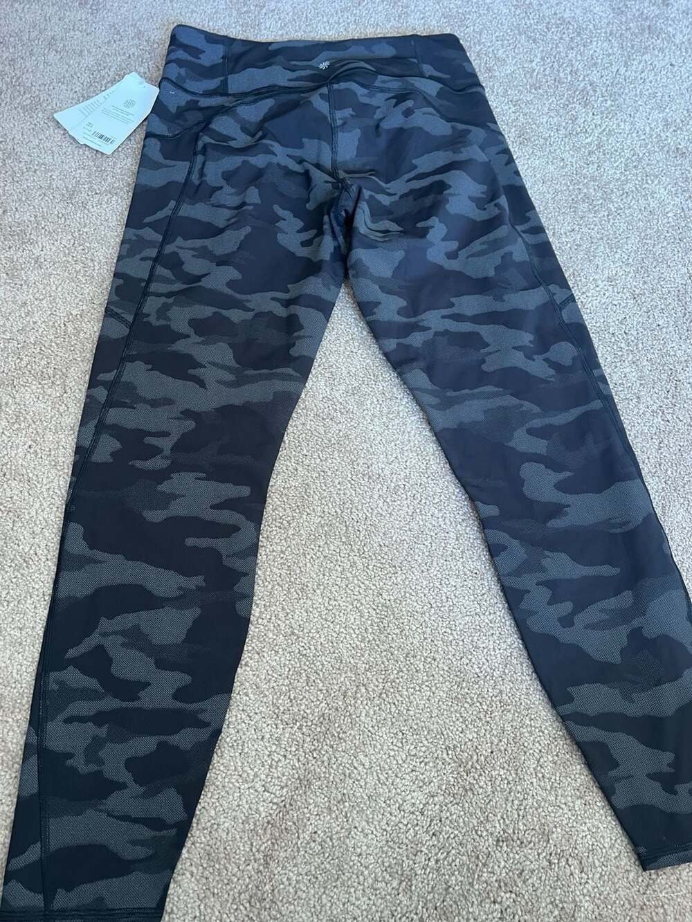 Athleta Rainier Reflective Tight Legging Size L Camo Black NWT